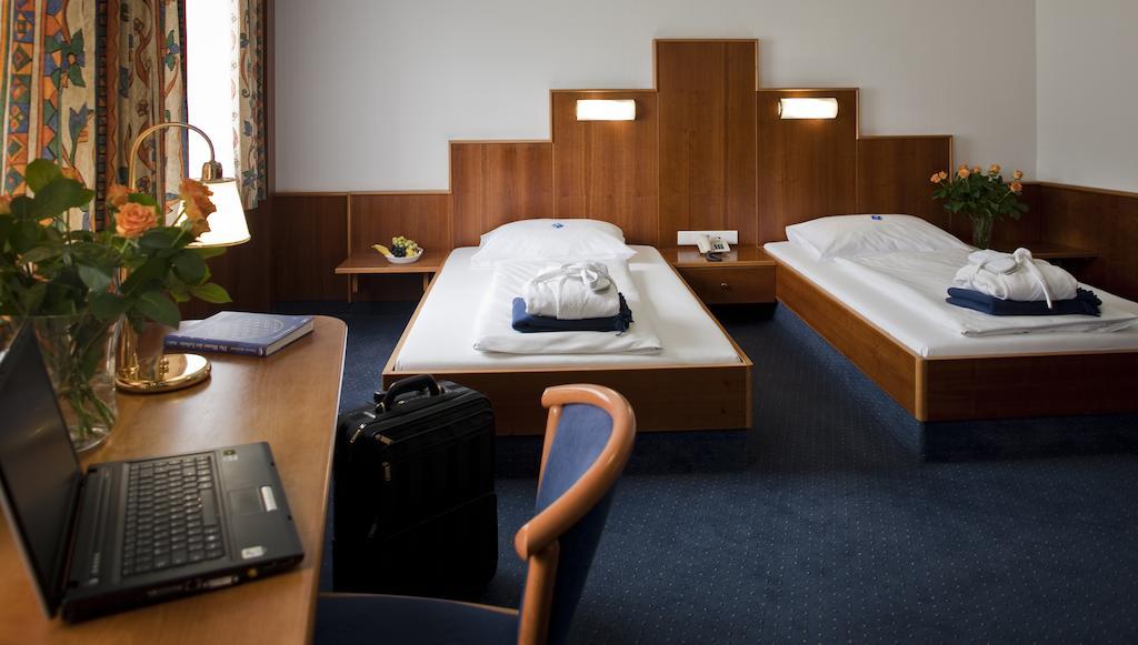 Hotel Paradies กราซ ภายนอก รูปภาพ