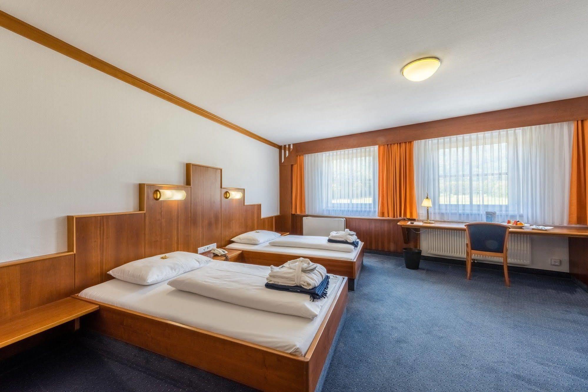 Hotel Paradies กราซ ภายนอก รูปภาพ